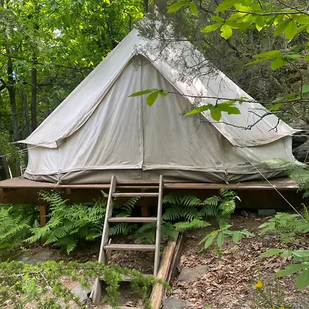 مكان تخييم Tipi En Foret, Nuits Insolites En Ardeche